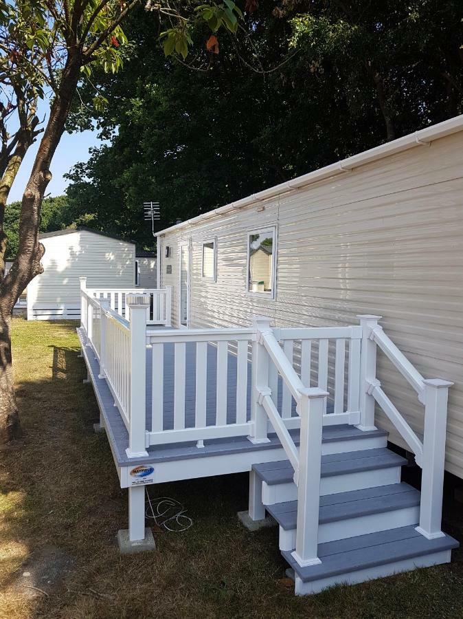 Hotel Westerley Cove à Lymington Extérieur photo